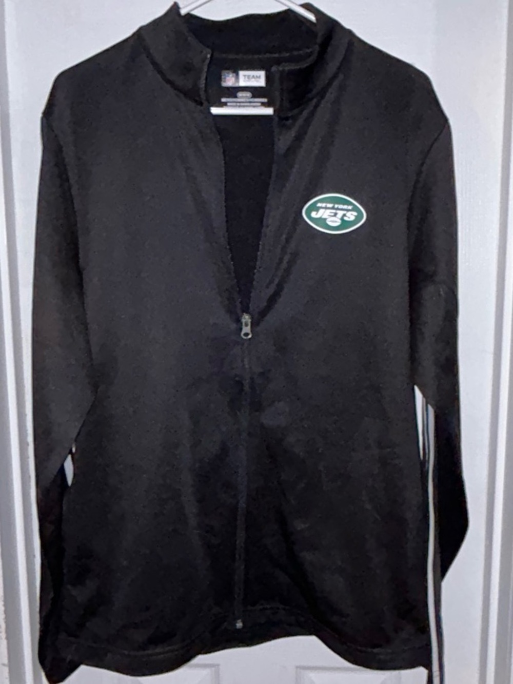 Team Apparel Black Lightweight Full-Zip Track Jacket with NY Jets Logo NWOT MED
